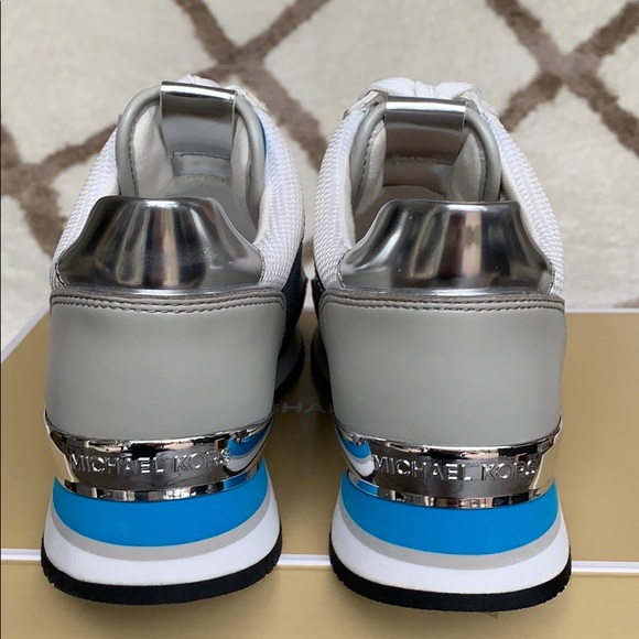 MICHAEL KORS MADDY TRAINER MESH PERFECT SKY - Picture 6 of 16